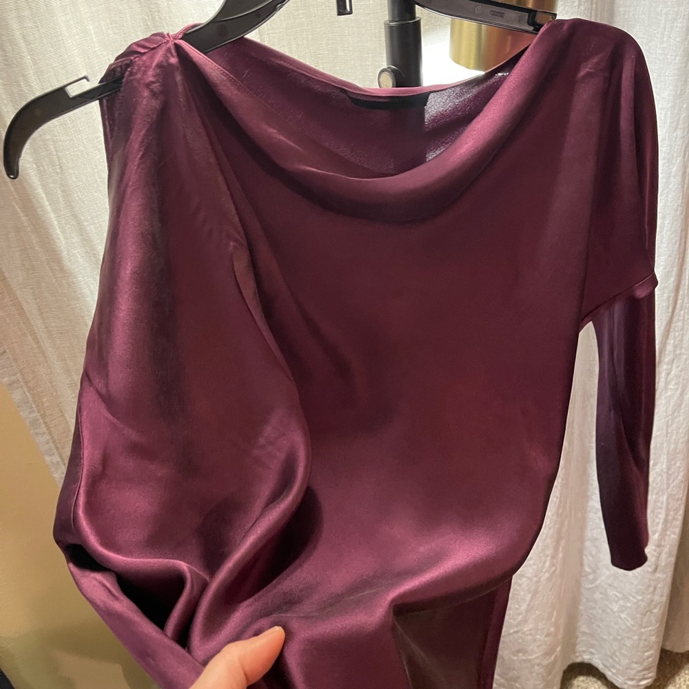 KES plum‎ silk cold shoulder asymmetrical top